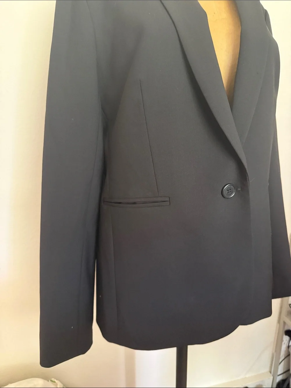 J. Crew sz 8 Black Single-Button Italian Wool Blazer lined great condition